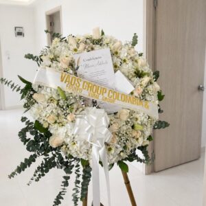 CORONA FUNEBRE CON EUCALIPTO